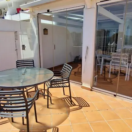 Appartement 2 Bed. Amazing Sea Views *